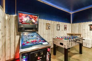 Spielezimmer
