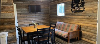 2 bedroom cabin close to Pomme de Terre Lake