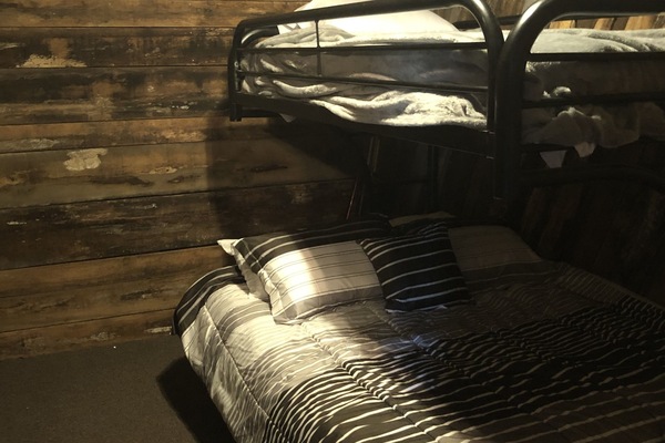 2 dormitorios y ropa de cama