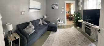 King Cali Bed Suite, Summer Specials available upon request !!