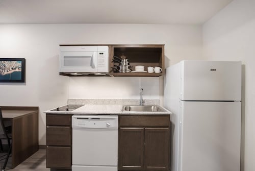 WoodSpring Suites Detroit Madison Heights