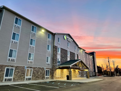 WoodSpring Suites Detroit Madison Heights