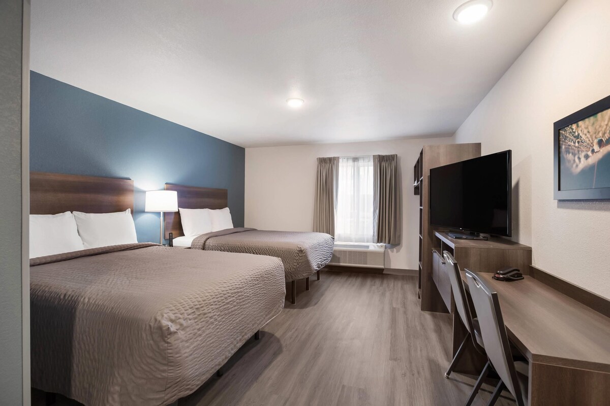 Queen Suite Two Queen Beds | Desk, laptop workspace, blackout drapes, iron/ironing board (on request)