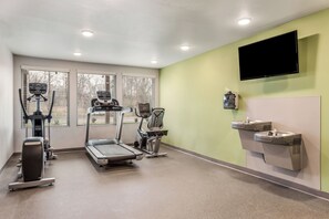 Fitness facility - WoodSpring Suites Charlotte - University Research Park (Charlotte)