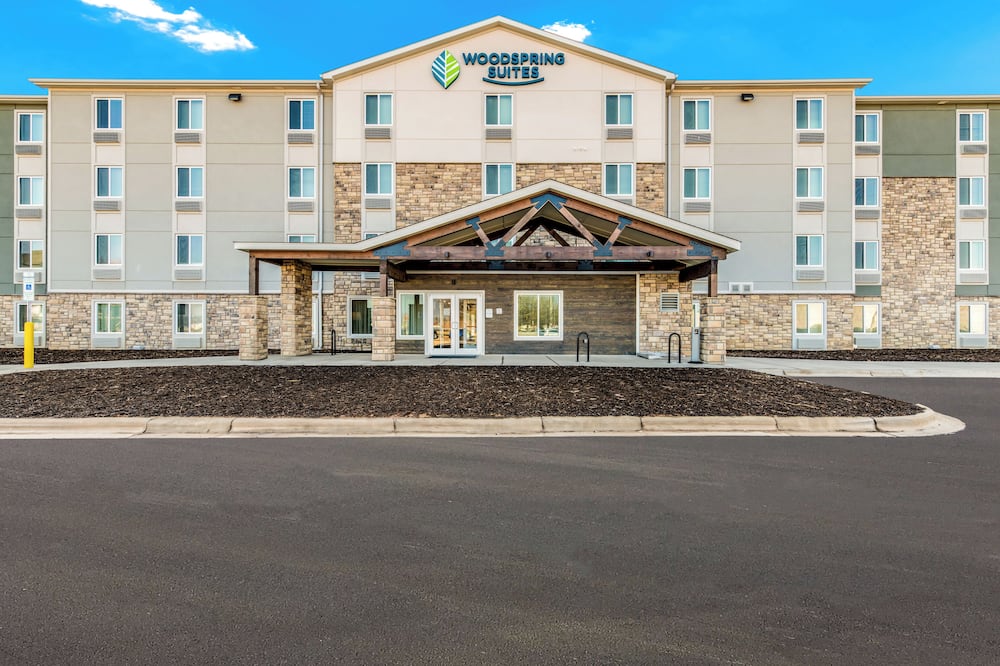 WoodSpring Suites Charlotte - University Research Park