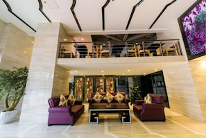 Lobby - Lavande Hotel Chengdu Shuangliu International Airport (Chengdu)