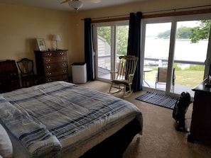 3 bedrooms, desk, iron/ironing board, WiFi