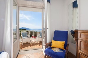 Interior - Villa Venus in Sorrento Coast; comfort and safe living in amazing scenery  (Massa Lubrense)