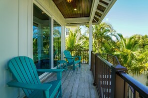Terrace/patio - EV Charger, Portside Paradise by SeaBreeze Vacation (Holmes Beach)