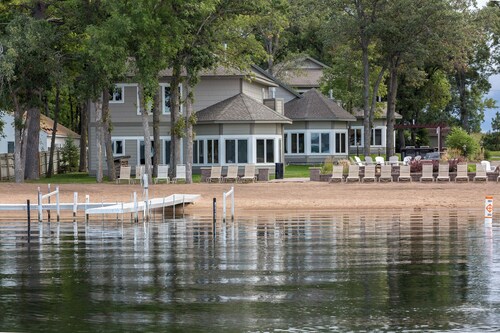 Perfect Lakefront vacation spot on Gull Lake