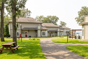 Exterior - Hidden Gem on Gull Lake w/ large playground for families (Nisswa)