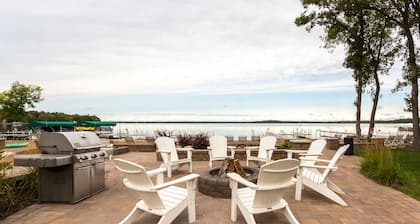 Catch Breathtaking Sunset Views from this Lake Front Condo w/ Fire Pit on Gull Lake