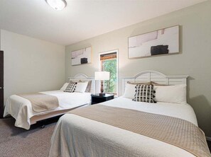 2 bedrooms, WiFi, bed sheets