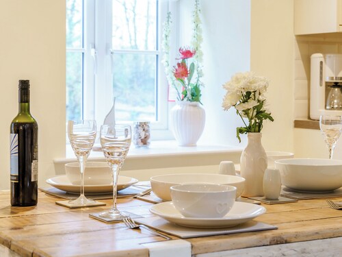 2 bedroom accommodation in Maen-y-groes, near New Quay