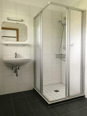 Economy Double Room | Bathroom | Hair dryer, towels, soap, toilet paper