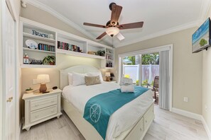 2 bedrooms, internet, bed sheets