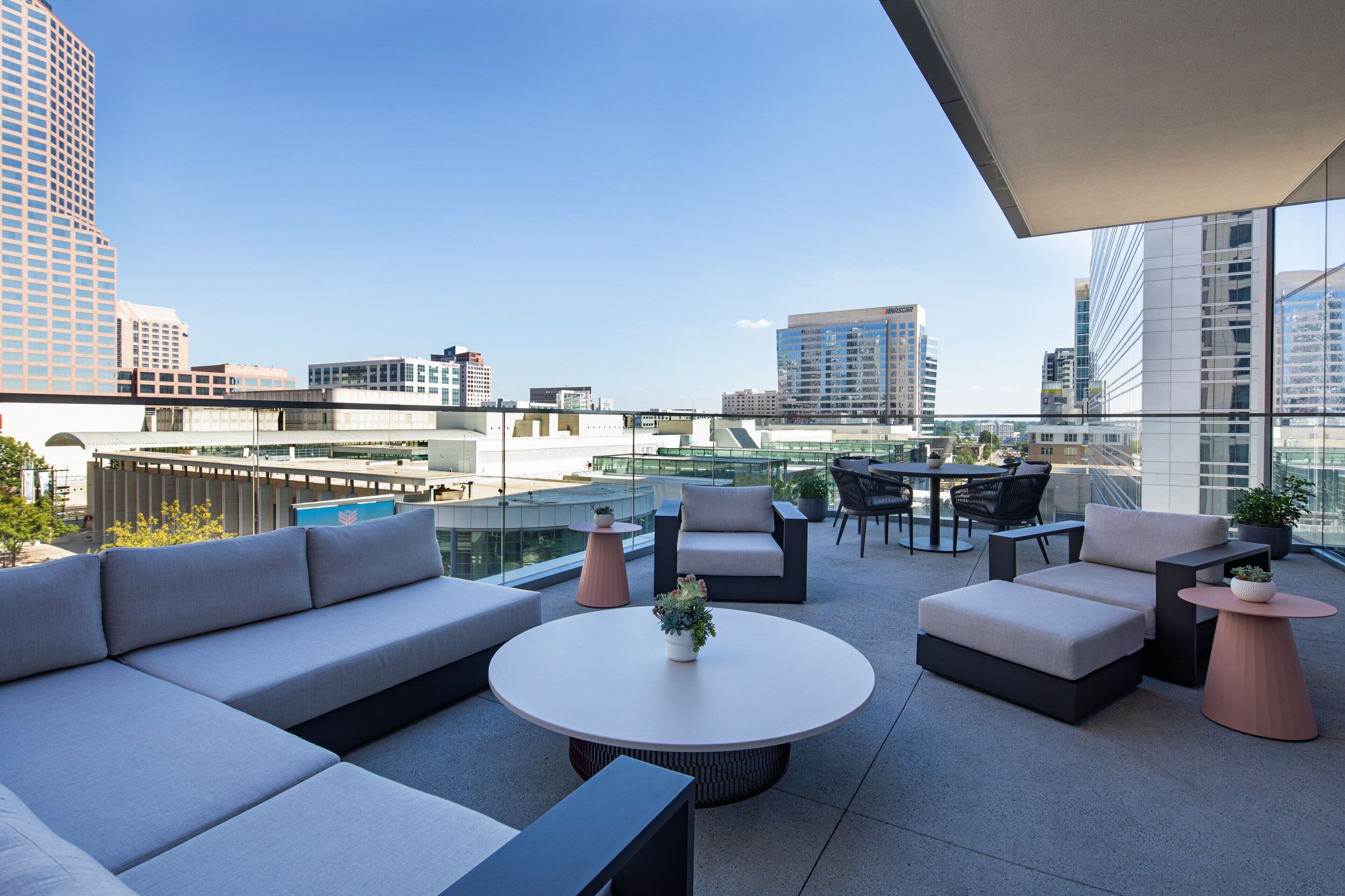 1 bedroom, premium bedding, down duvets, tempur-pedic beds