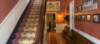 Historic Commercial Hotel(Est. 1868)Tom Mix Suite