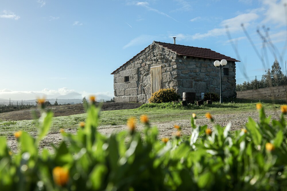 Mountain Retreat Serra da Estrela with Pool for 2 People