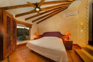 3 makuuhuonetta, silitysrauta/-lauta, Wi-Fi, vuodevaatteet