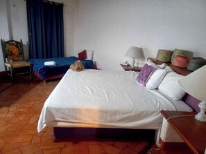 3 chambres, fer et planche Ă repasser, Wi-Fi, draps fournis