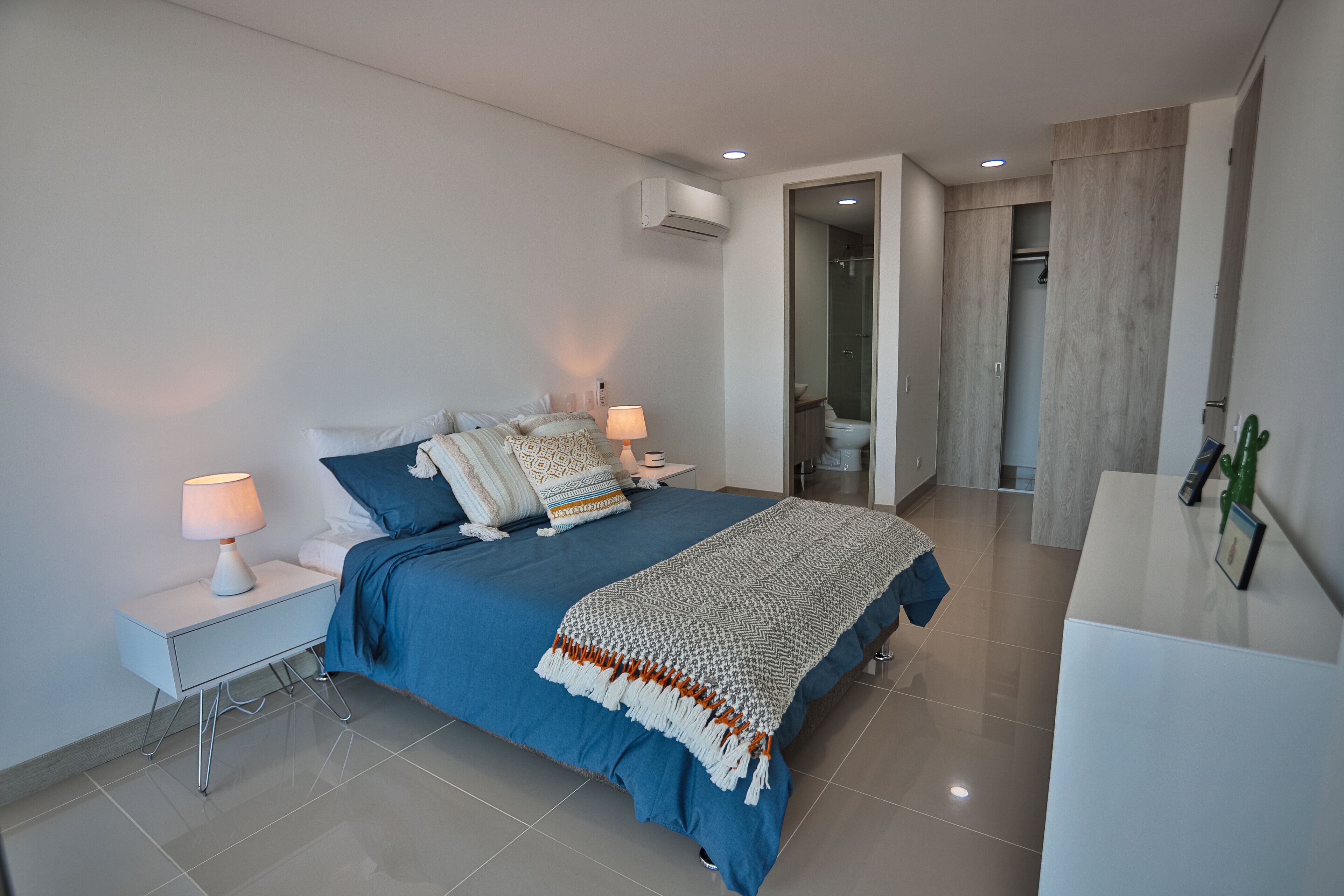 Stunning Ocean View - 2B - Ocean Drive/Beach House