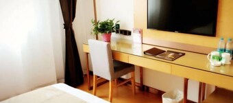 Green Tree Inn (Bengbu Railway Station Bengyi First Affiliated Hospital)