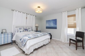 5 habitaciones, tabla de planchar con plancha, wifi y ropa de cama 