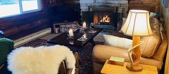 1920 Montana Quiet Log Cabin! Creek, fire pit, 10 ac. of wilderness/ Swan Valley