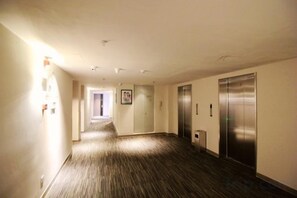 Unclassified image, 4 of 12, button - Jinjiang Inn Select (Qingdao International Exhibition Center Miaoling Road) (Qingdao)