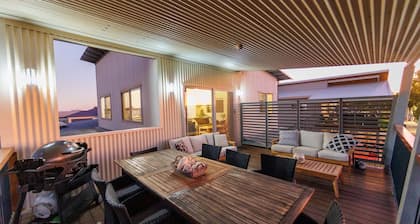 Ningaloo - Just a stroll from Exmouth's town beach