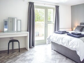 3 dormitorios, wifi gratis, ropa de cama