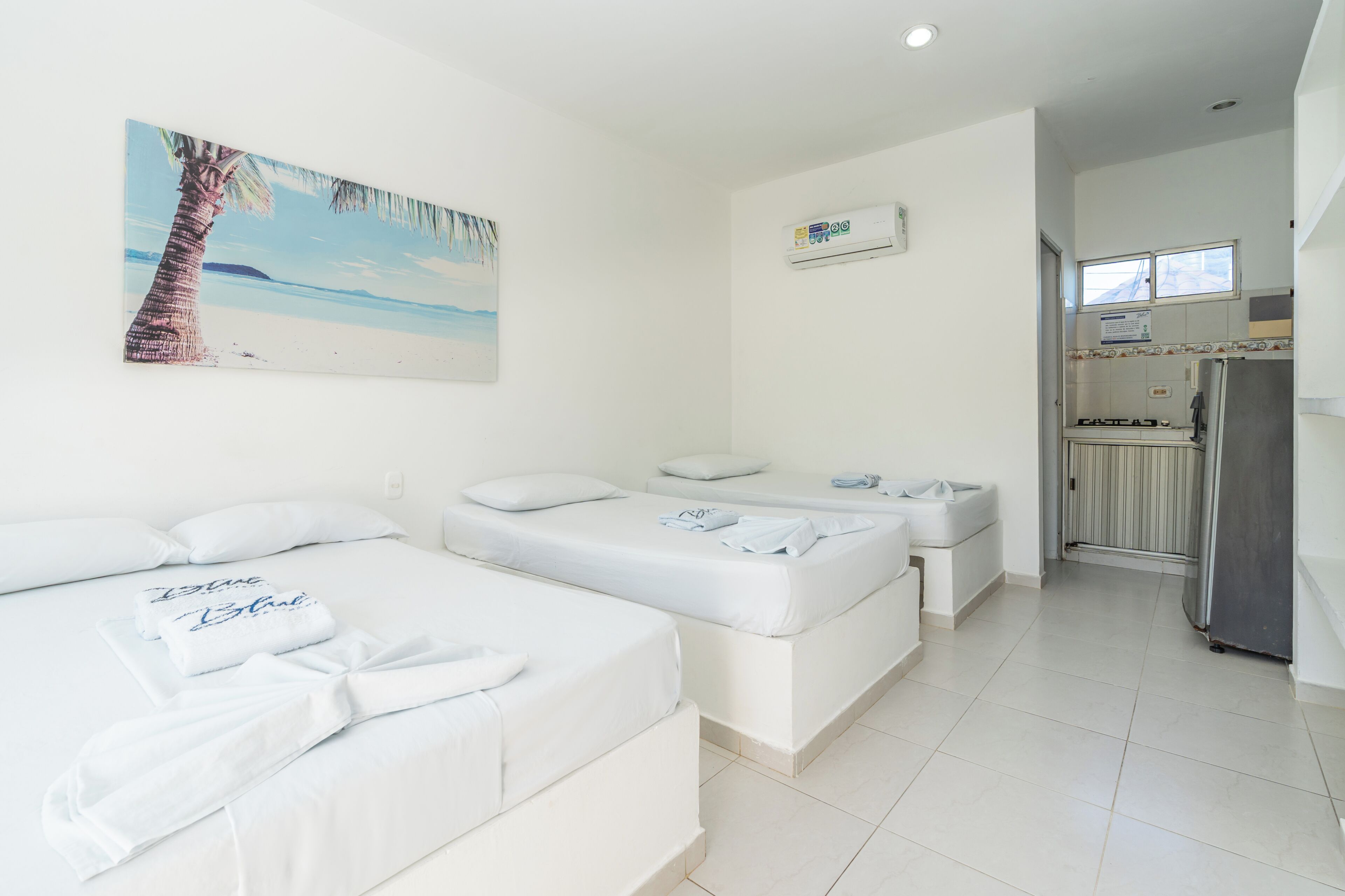 Standard Quadruple Room | In-room safe, free WiFi, bed sheets