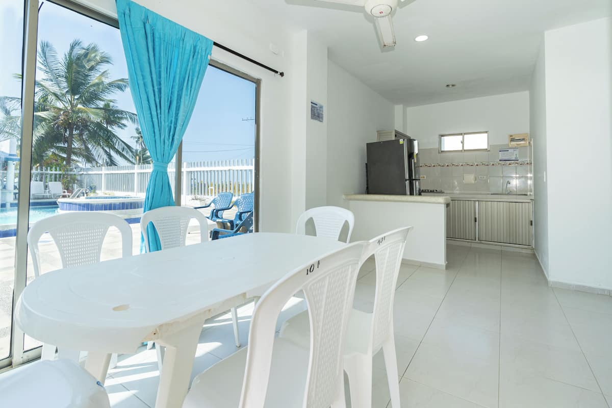 Standard Apartment, 2 Bedrooms | In-room safe, free WiFi, bed sheets