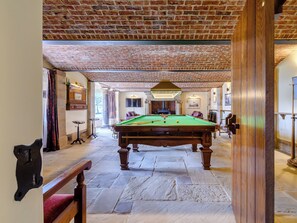 Game room - 5 bedroom accommodation in Belper (Belper)