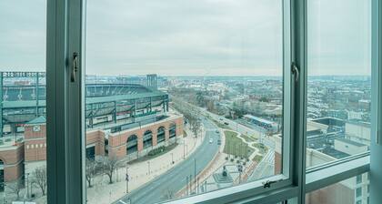 2BR Furnished Apartment in Baltimore Downtown by RedAwning