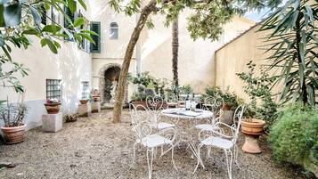 Ristorazione all'aperto