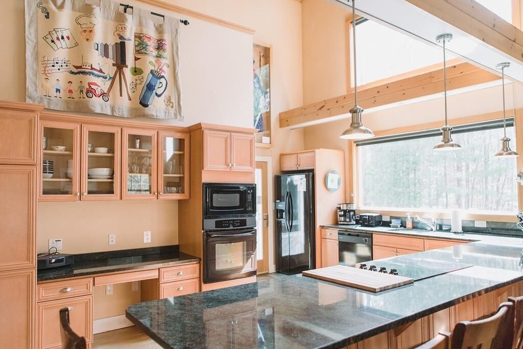 Olympic Dreams: Hot Tub, Sauna, A/C, at Whiteface!