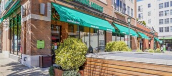 Charming Home Minutes from Downtown Rockville