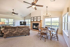 TV, fireplace, DVD player, books