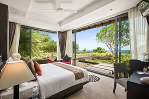 Villa (Multiple Bedrooms) | 7 sovrum, minibar, värdeförvaringsskåp på rummet och skrivbord
