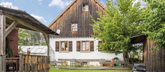 Apartment "Tipihof" with Wi-Fi & Private Terrace