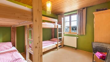 2 bedrooms, free WiFi, bed sheets