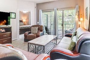 TV - Cozy Resort Condo 5 Mi to Branson Landing! (Branson)