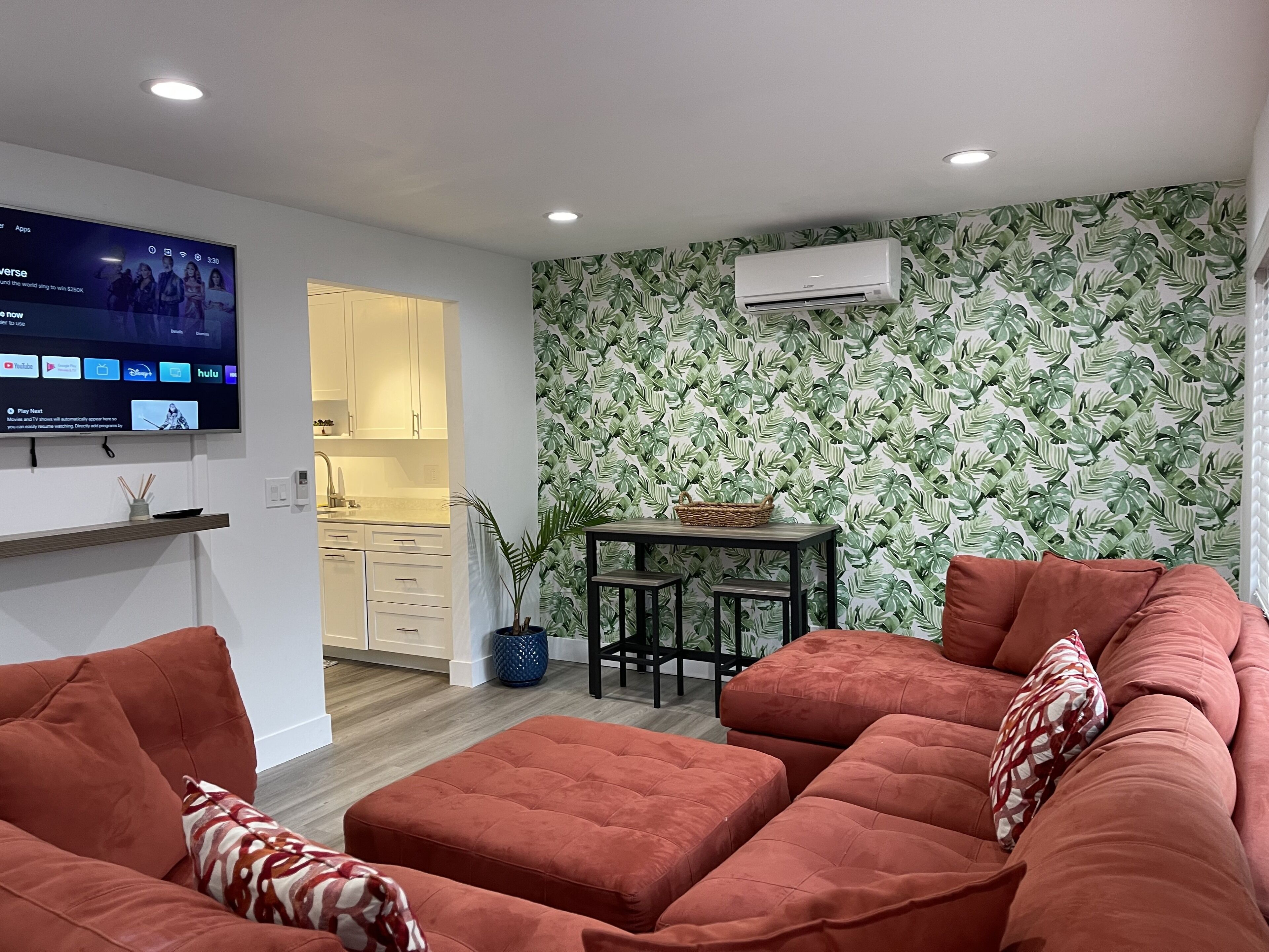 Cozy, Beach Style Villa by Atlantic Ave