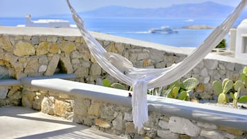 Deluxe Villa, 5 Bedrooms, Private Pool | In-room safe, individually decorated, individually furnished