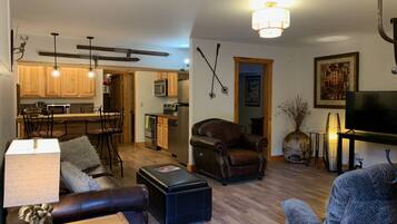 Smart TV, fireplace, DVD player