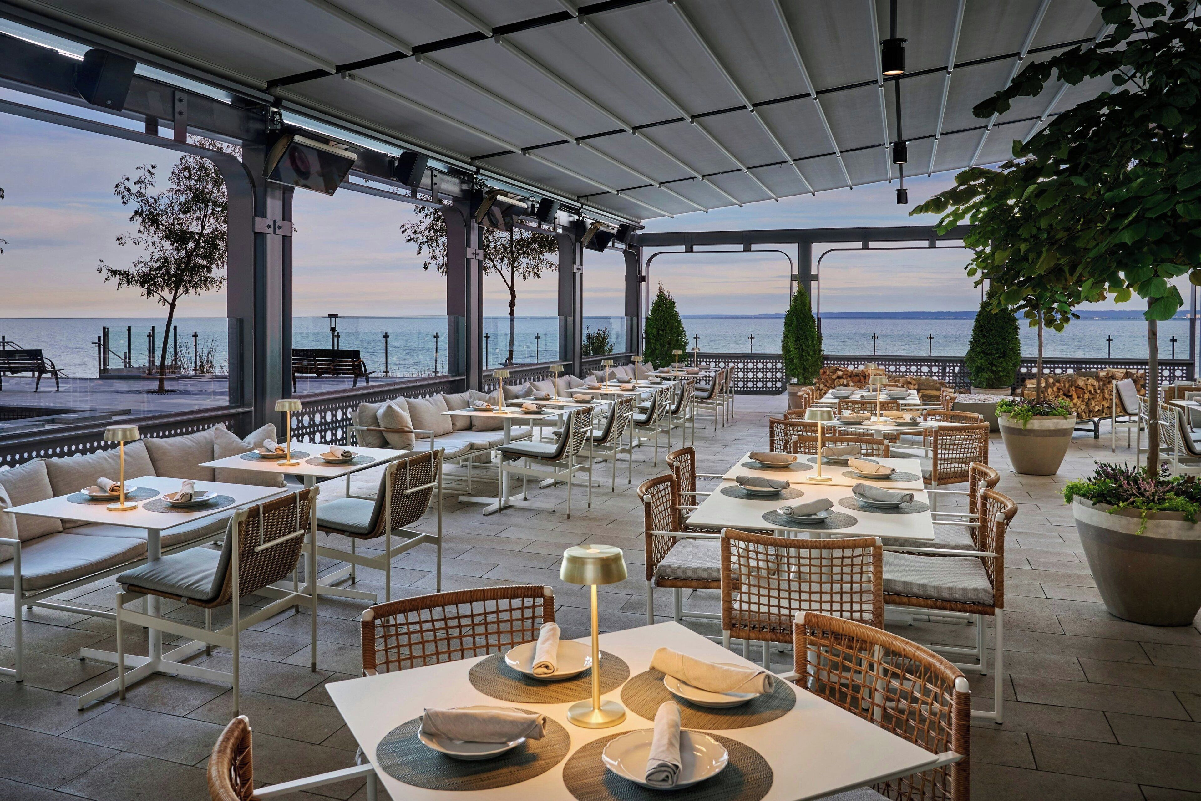 breakfast, lunch and dinner served