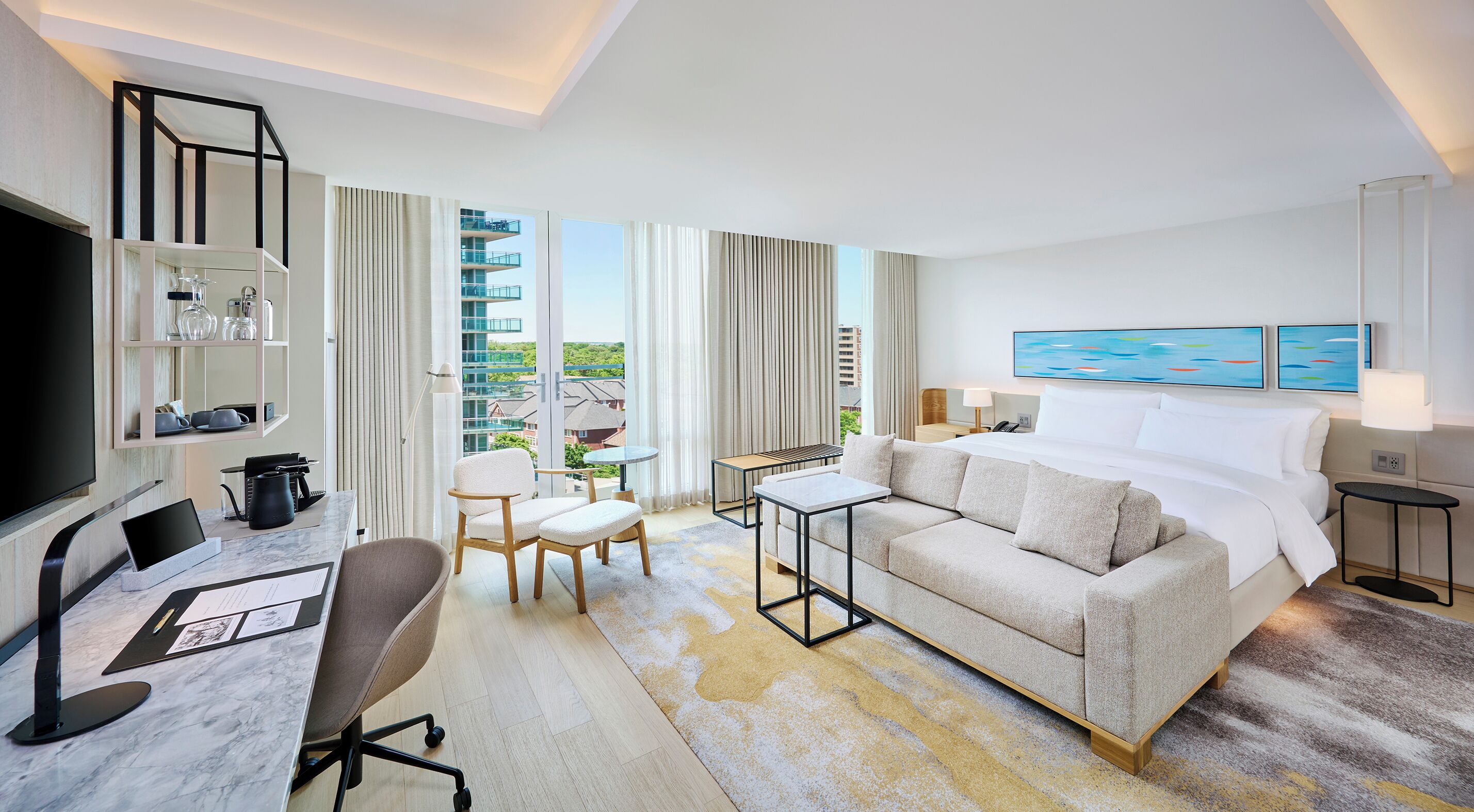 studio suite, 1 king bed, non smoking | in-room safe, iron/ironing board, free wifi, bed sheets