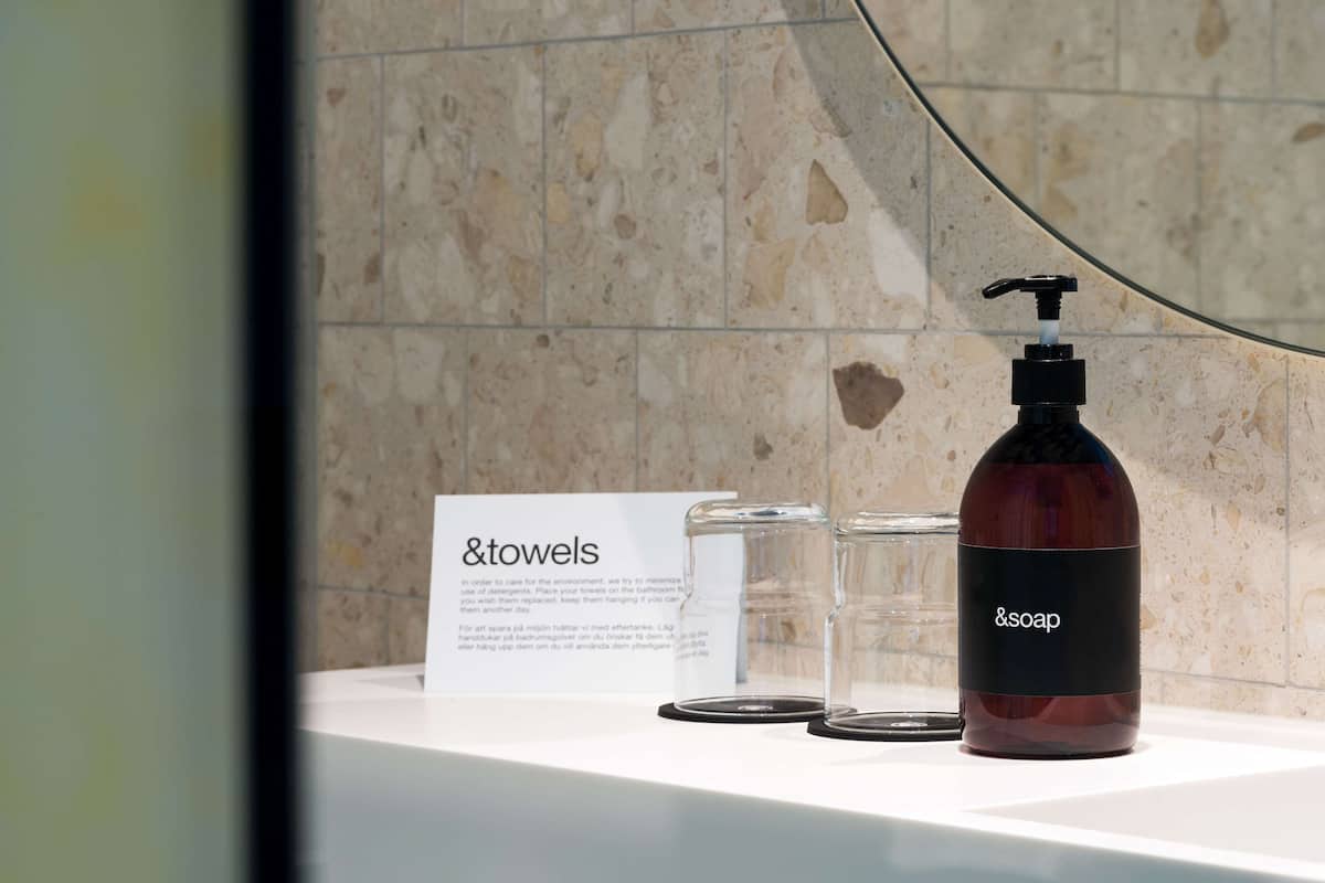 shower, rainfall showerhead, hair dryer, heated floors